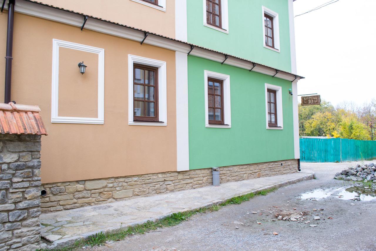 Home Hotel Kamianets-Podilskyi Exterior photo